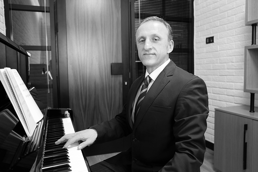 Prof. Dr. Ivan CELAC